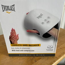 Hand massager