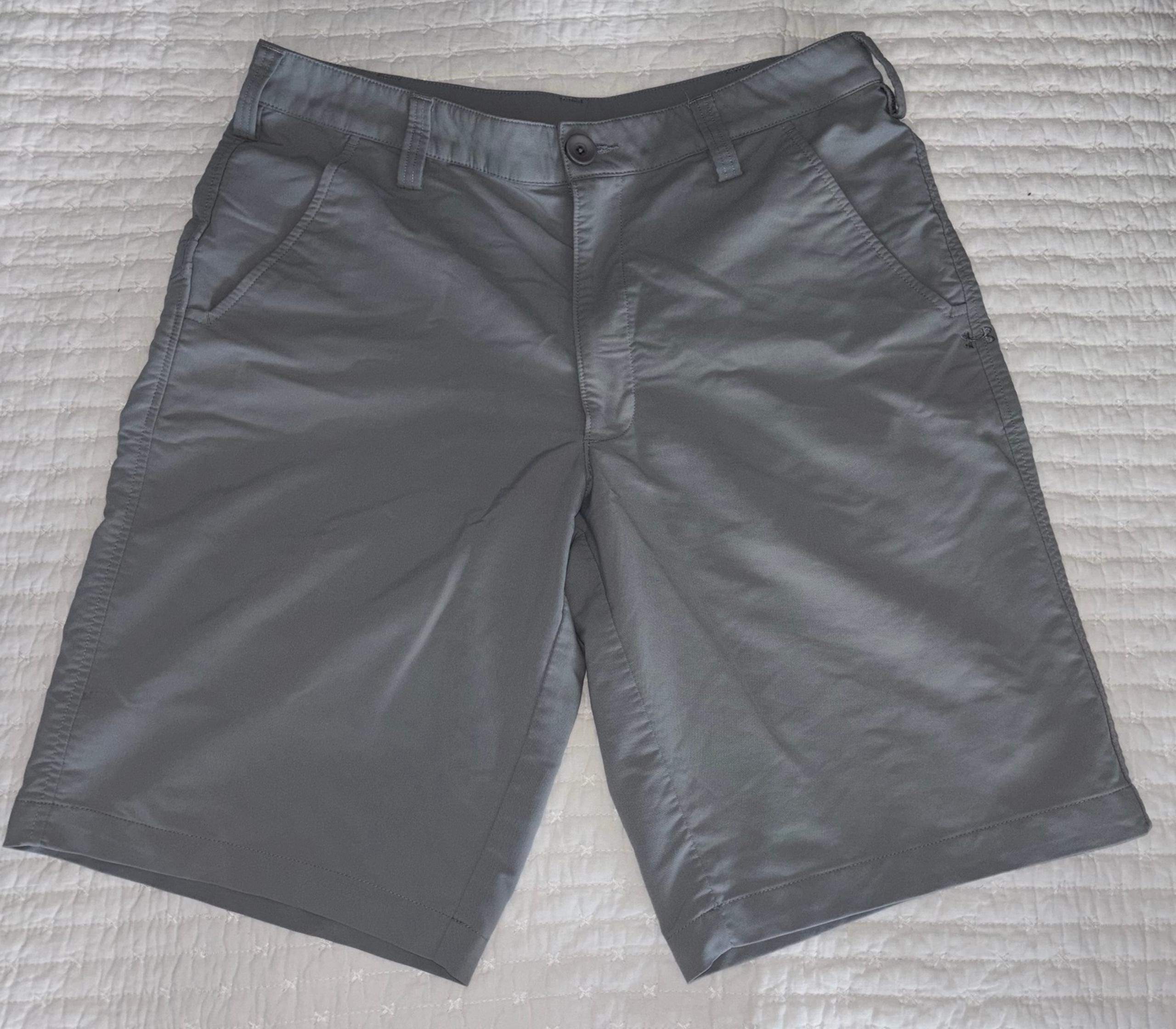 UNDER ARMOUR MEN’S SIZE 32 CASUAL SHORTS