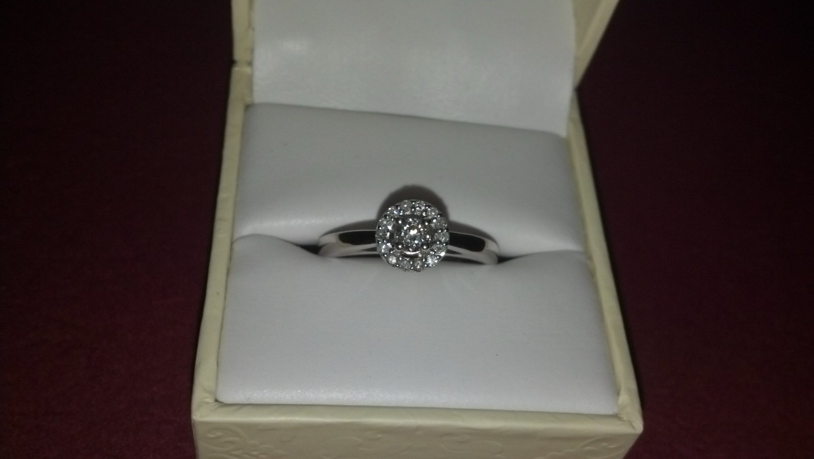 Diamond engagement ring