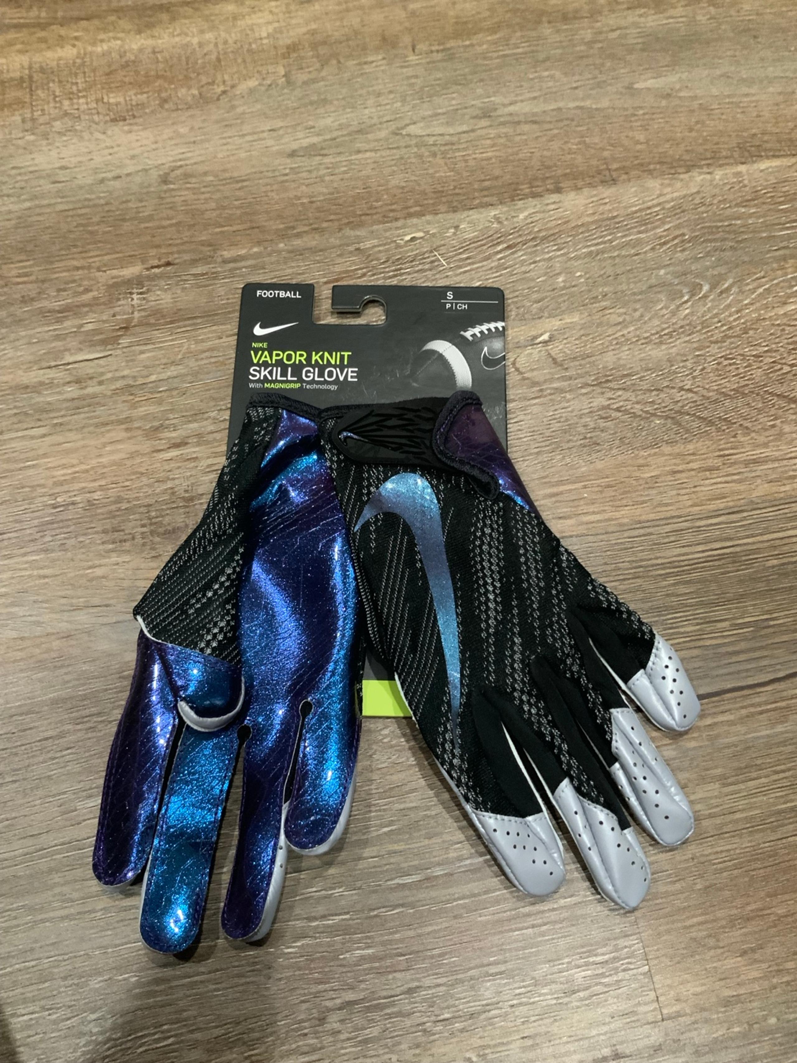 Nike Vapor Knit Skill Football Gloves Magnigrip Black Gray Iridescent Sz Small