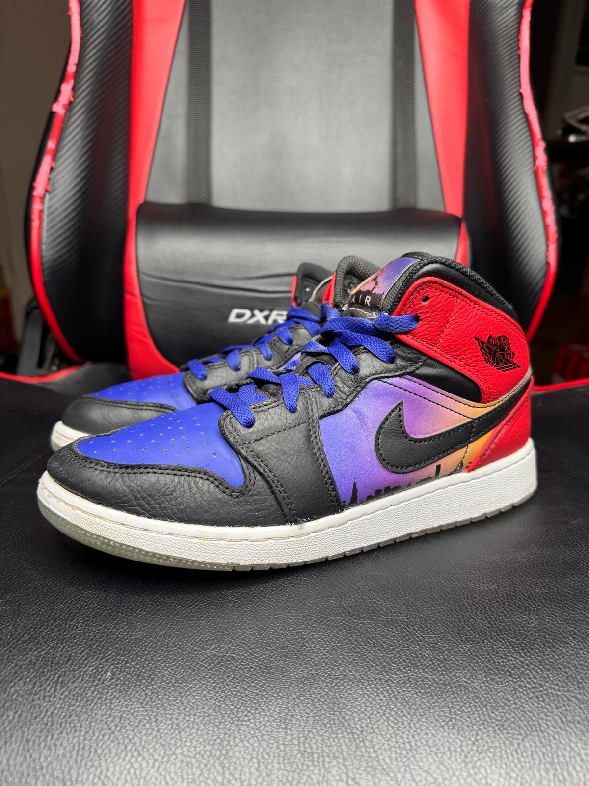 Jordan 1 Mid GS ‘Skyline’