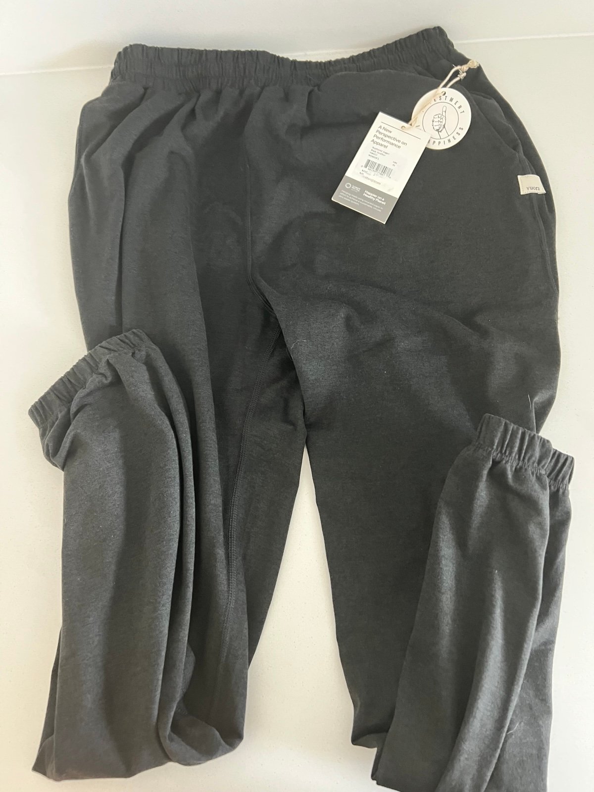 Vuori Women’s boyfriend jogger black heather small