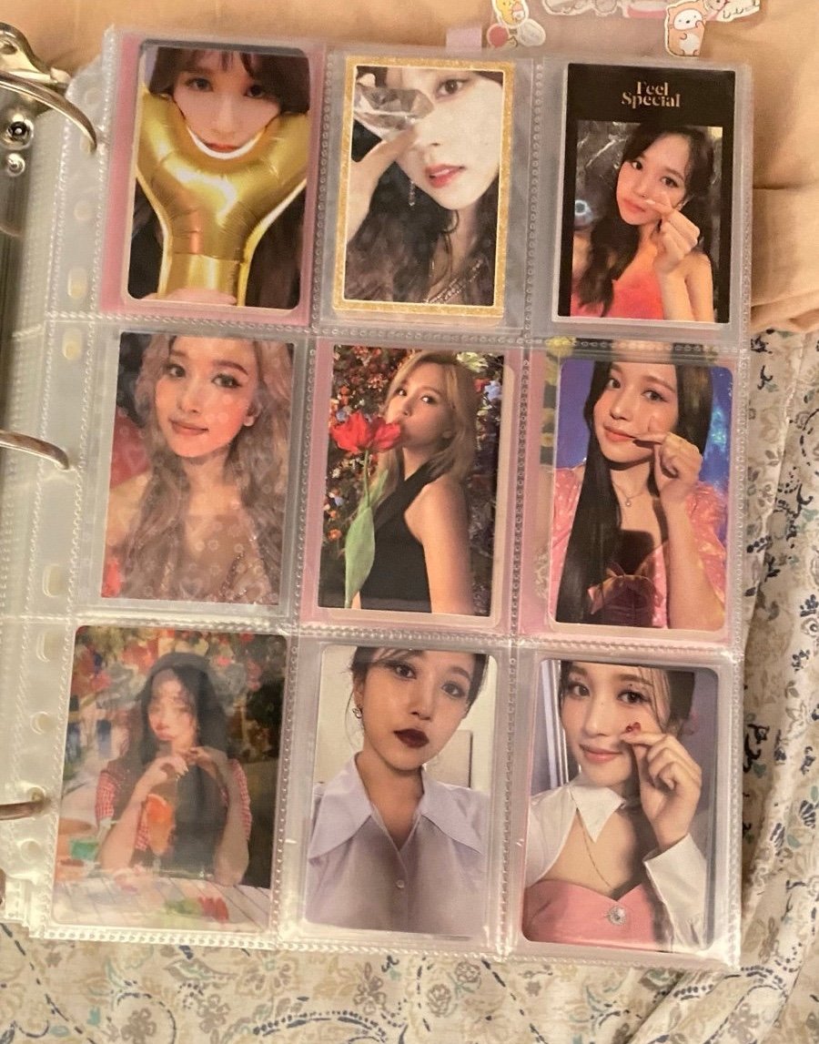 mina photocard (READ DESCRIPTION, DO NOT BUY)