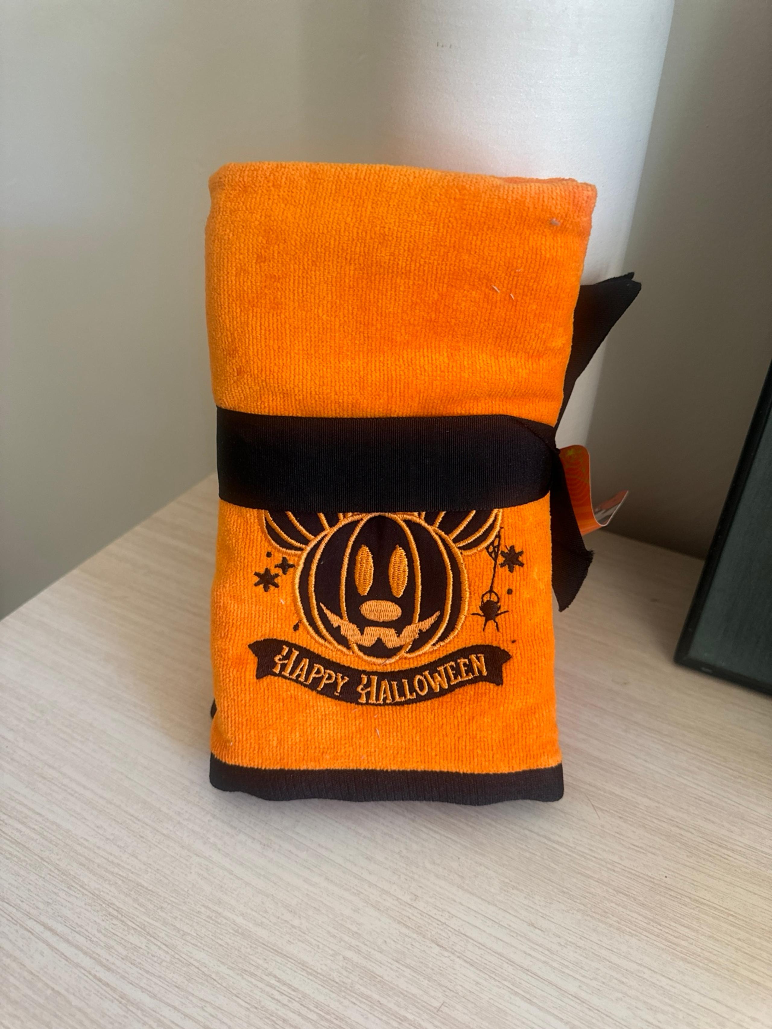 Mickey pumpkins Halloween hand towels