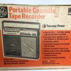 GE Portable Cassette Tape Recorder M 8350 (brand new)