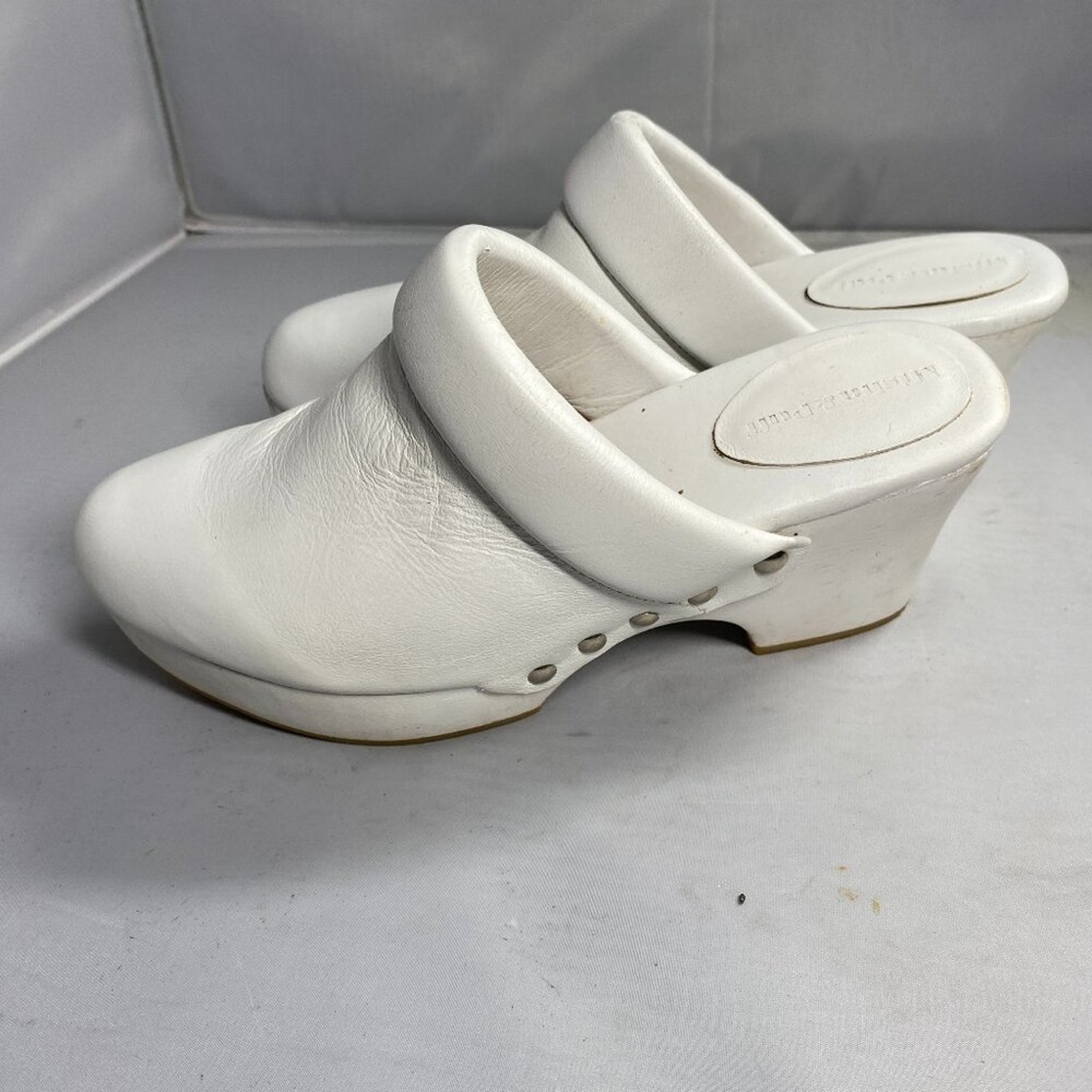Misha and Puff Pillow white Clog 39