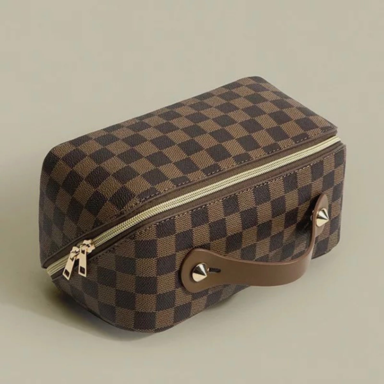 Makeup bag / cosmetic bag