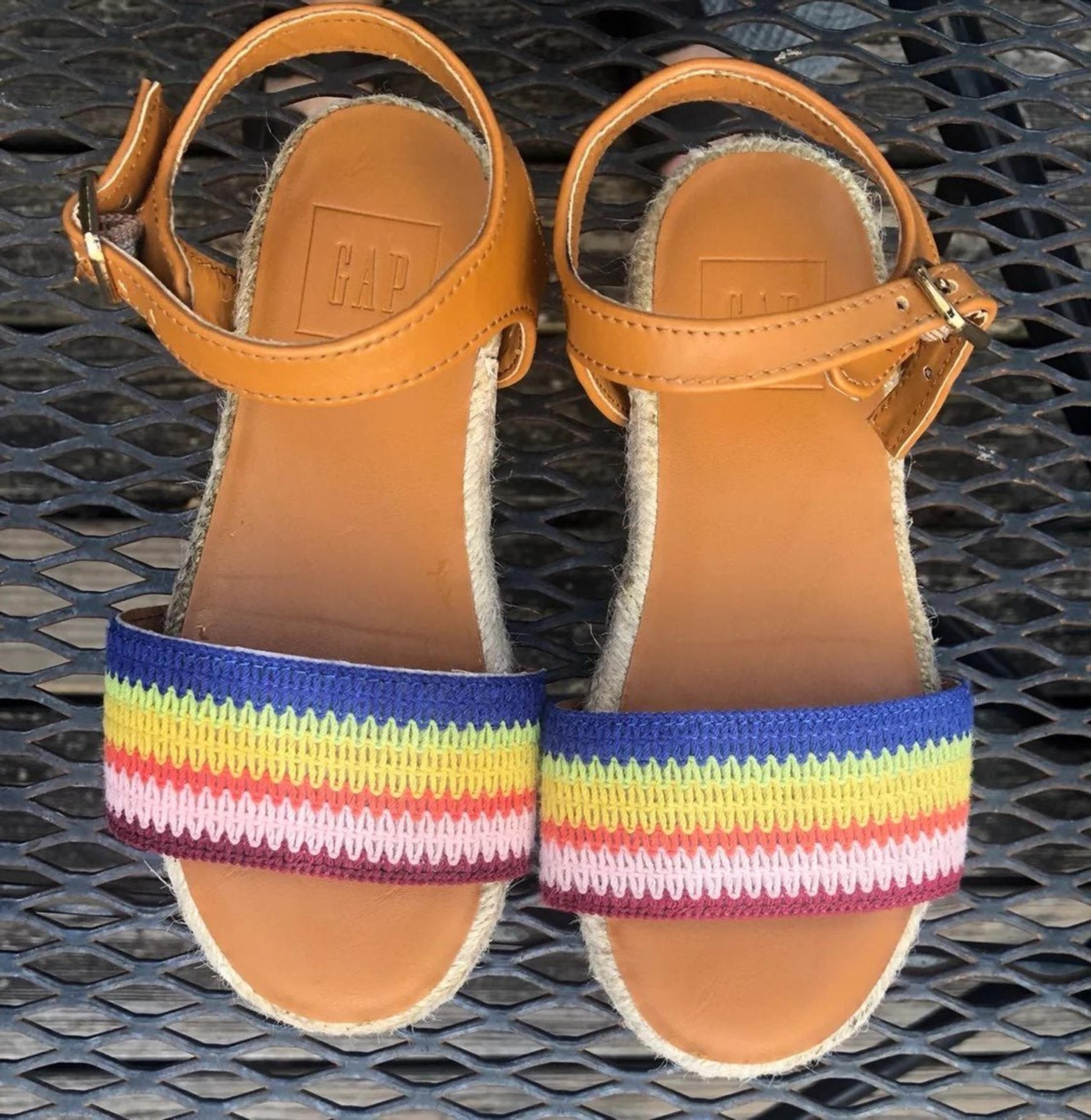 Sandals Girls Gap Rainbow Size 12 29