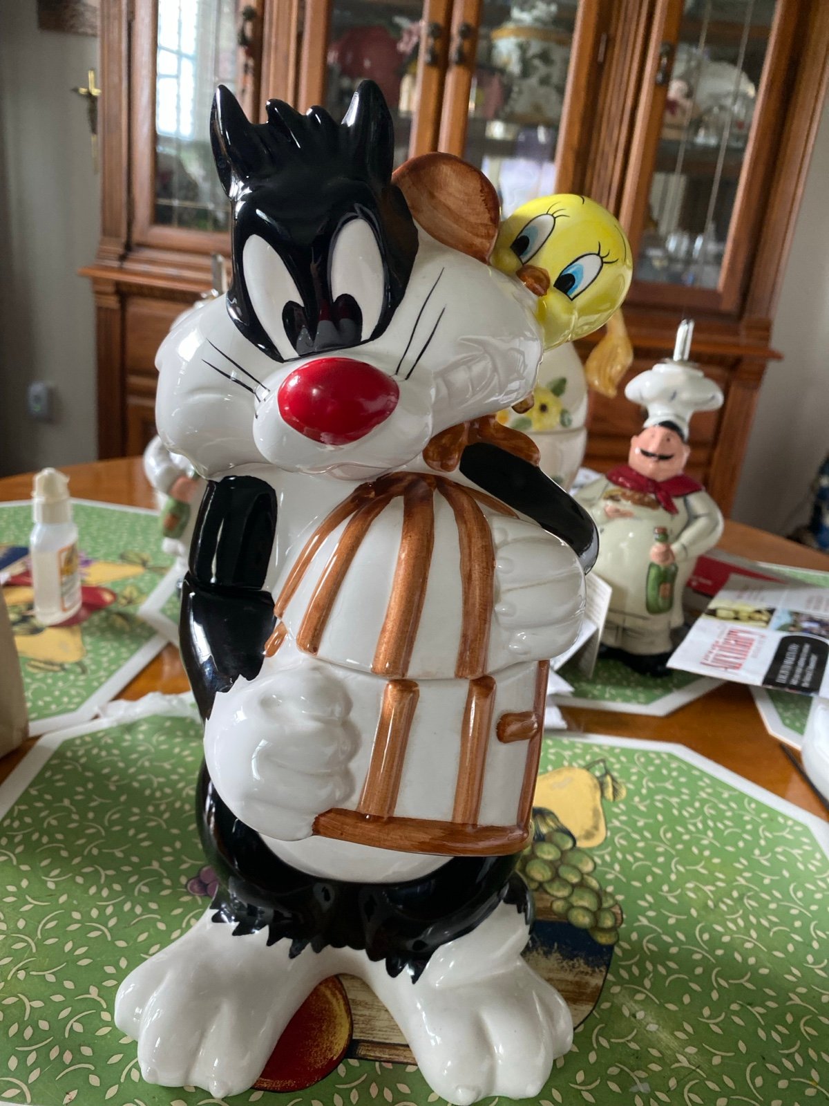 Cookie jar