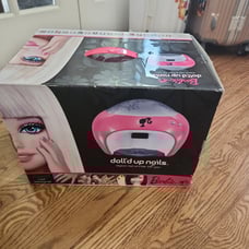 Barbie dolld up nails