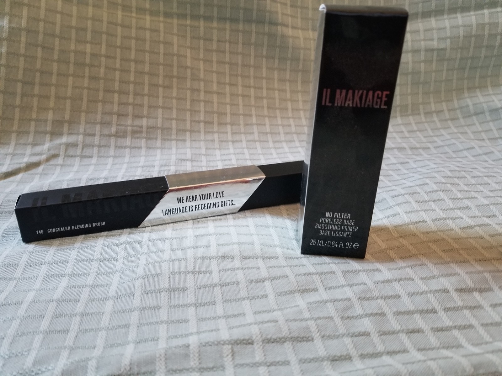 Il Makiage no filter primer and concealer blending brush