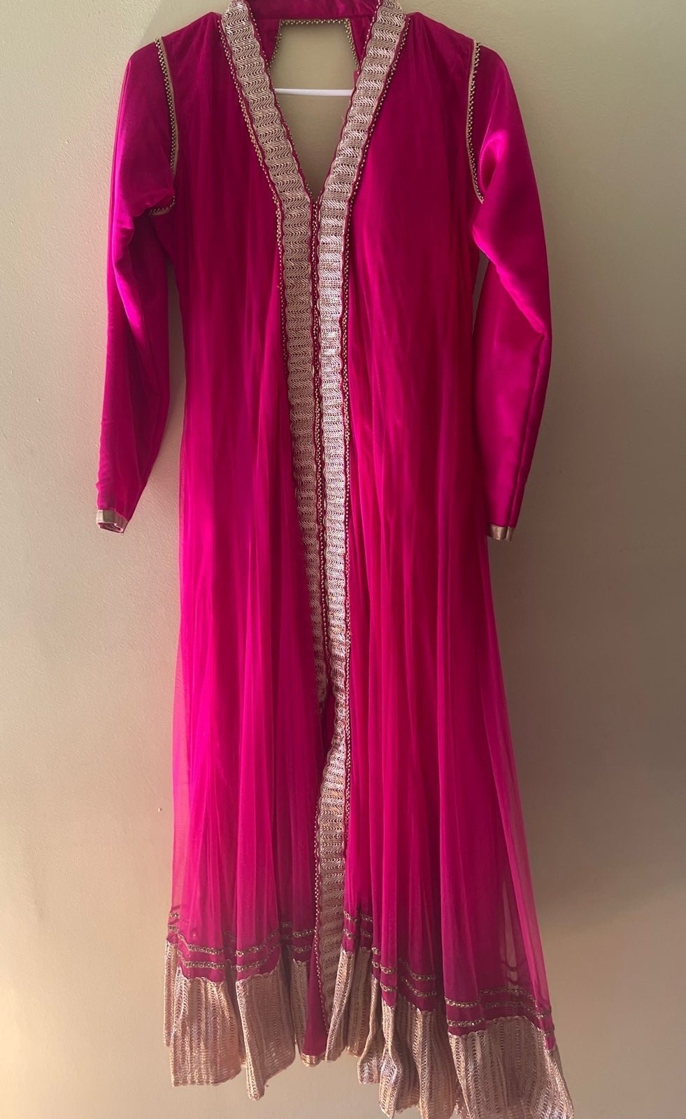 Indian/Pakistani/Bengali/Southeast Asian Desi Shalwar Kameez