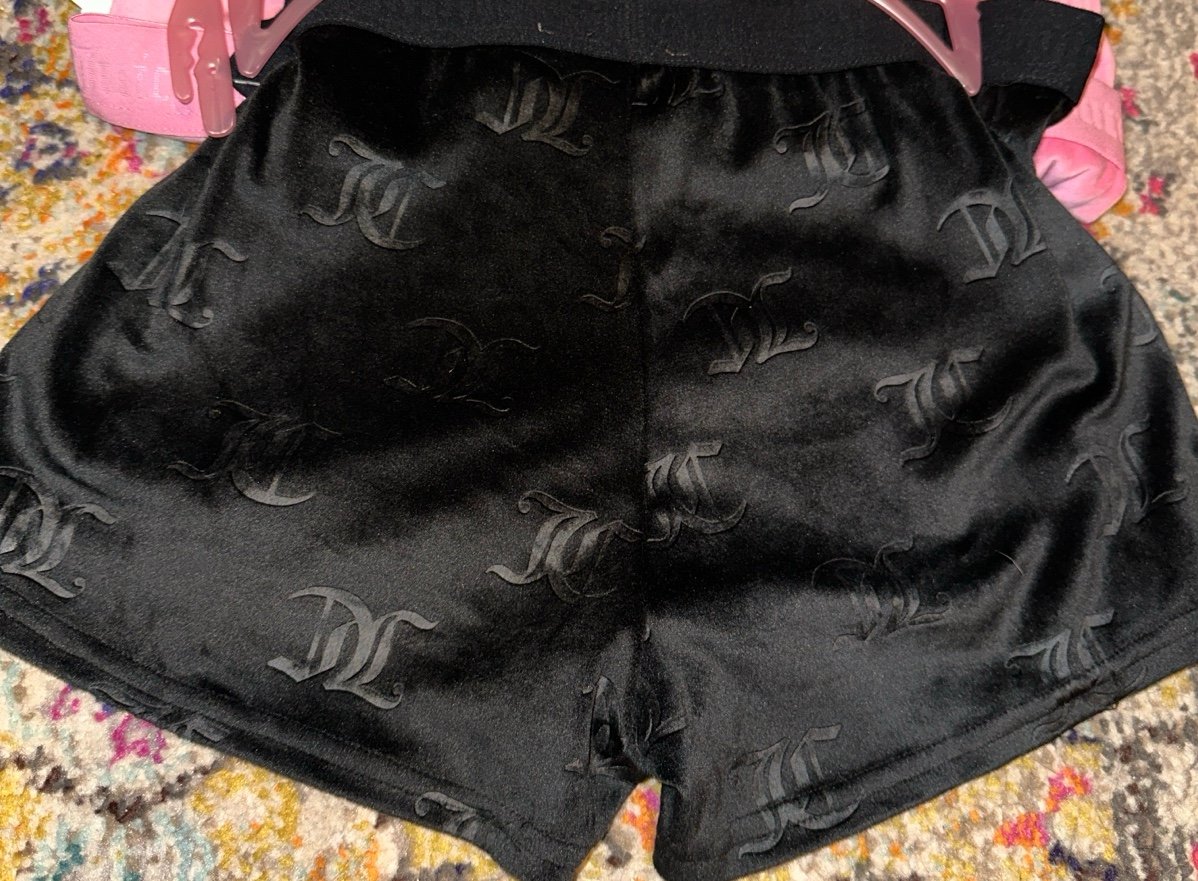 Juicy couture black shorts