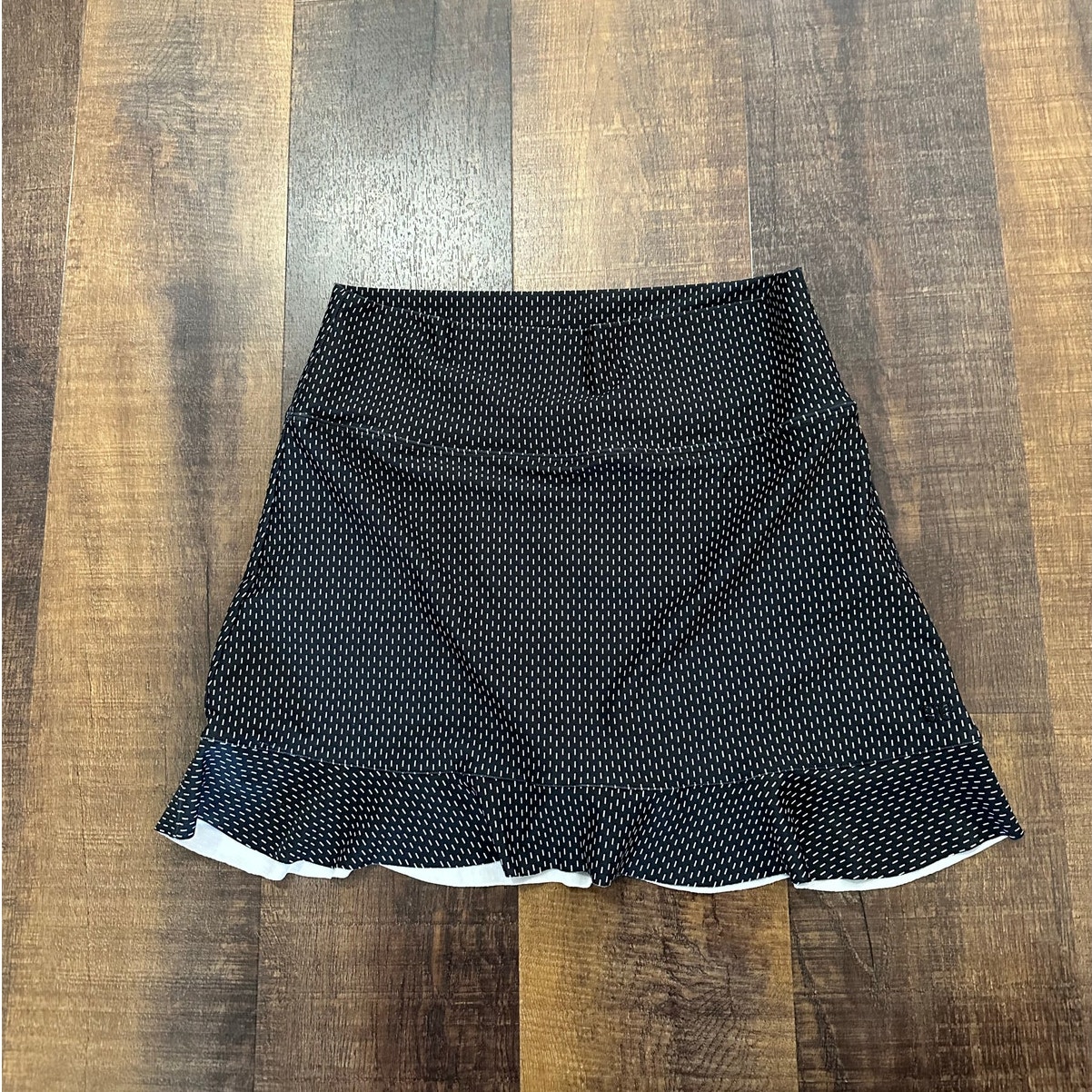 Albion Black & White High-Waisted Swim Skirt Size XL