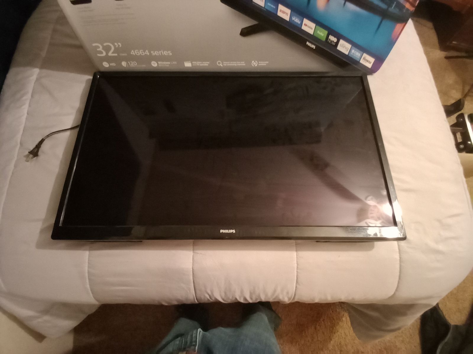 32 phillips Roku tv