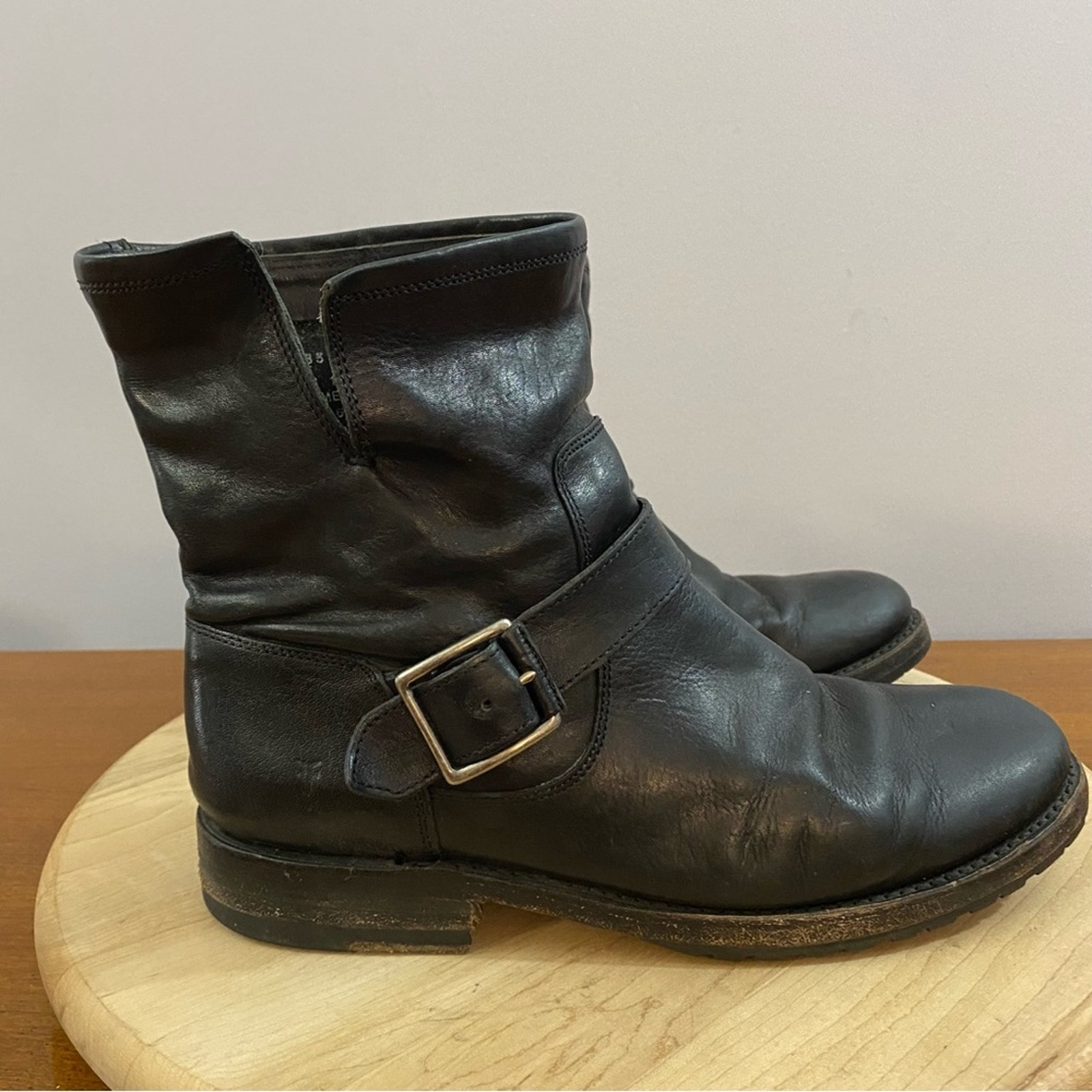 Frye Natalie Engineer Moto Biker Buckle Black Leather Boots Women’s Size 8.5 B