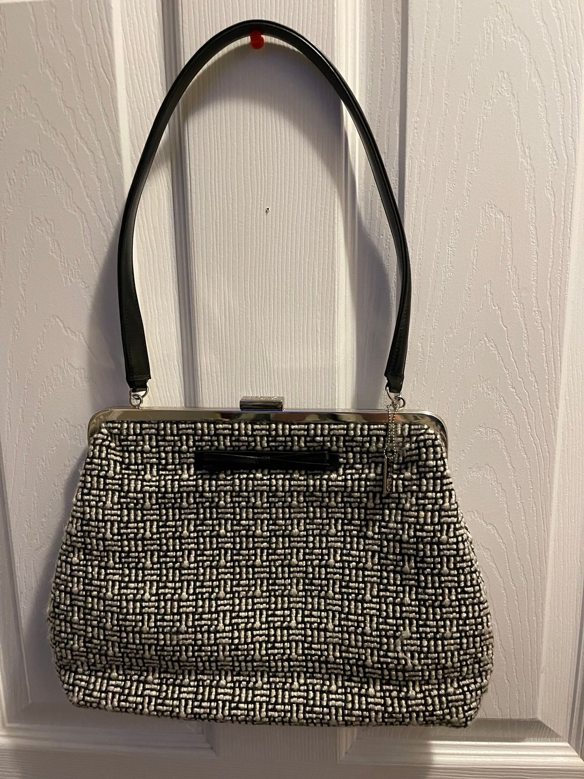 8.5 x5 ×1.5'deep Perfect condition The Sak by Elliott Lucca
