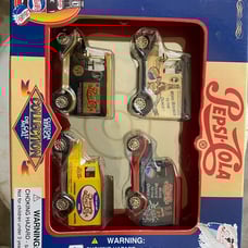 Pepsi Cola replica die cast metal car pe