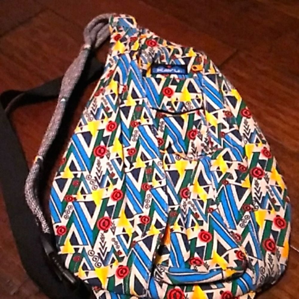 KAVU Geometric Pattern Rope Sling Bag Backpack Retro 90s Style Multi-Color