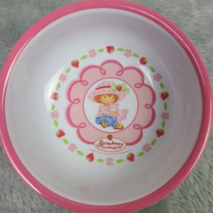 Vintage Strawberry Shortcake Plastic Bowl Character Excellent Condition 2003