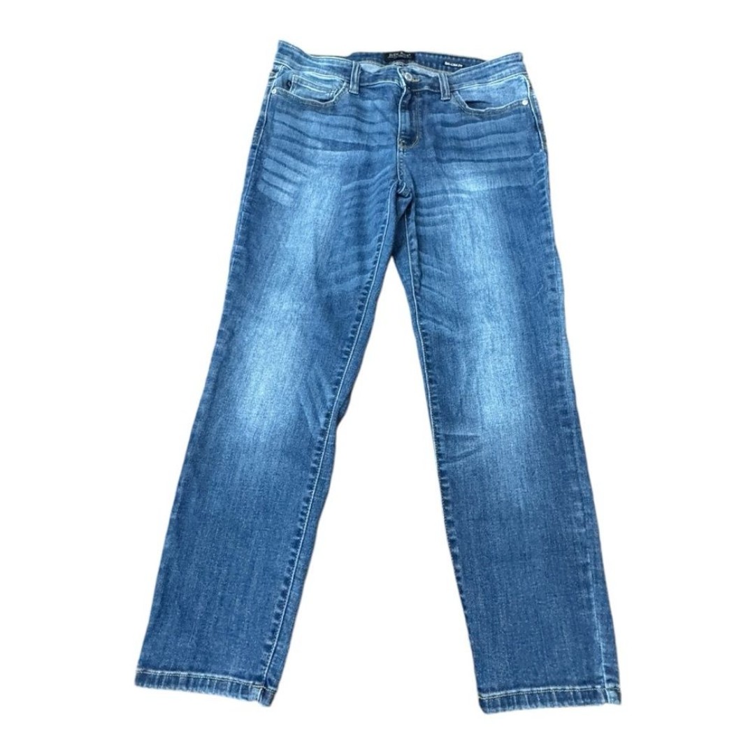 Judy Blue Relaxed Fit Blue Denim Jeans Stretch Casual JB82103MD Women’s Size 32
