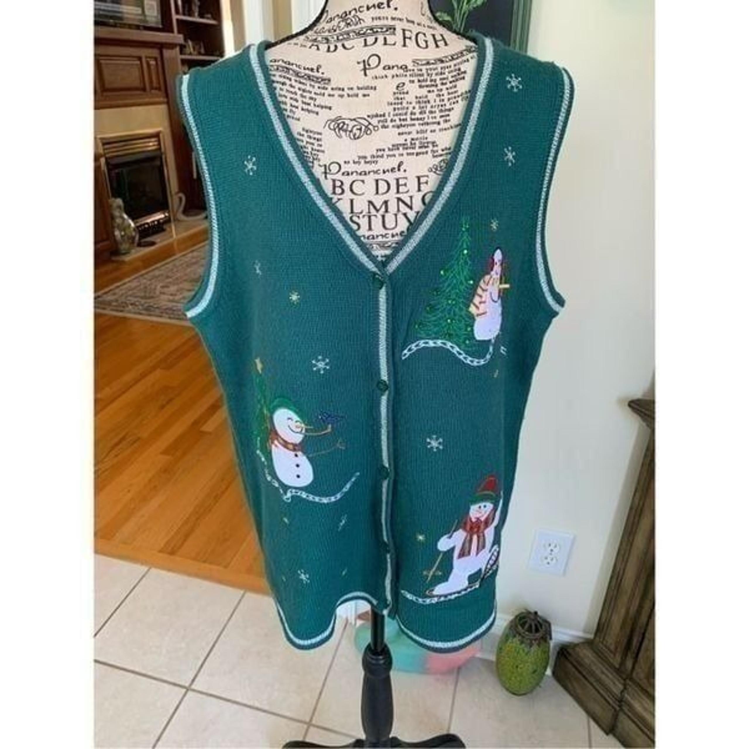 White Stag Skiing Snowman L Xmas Sweater Vest