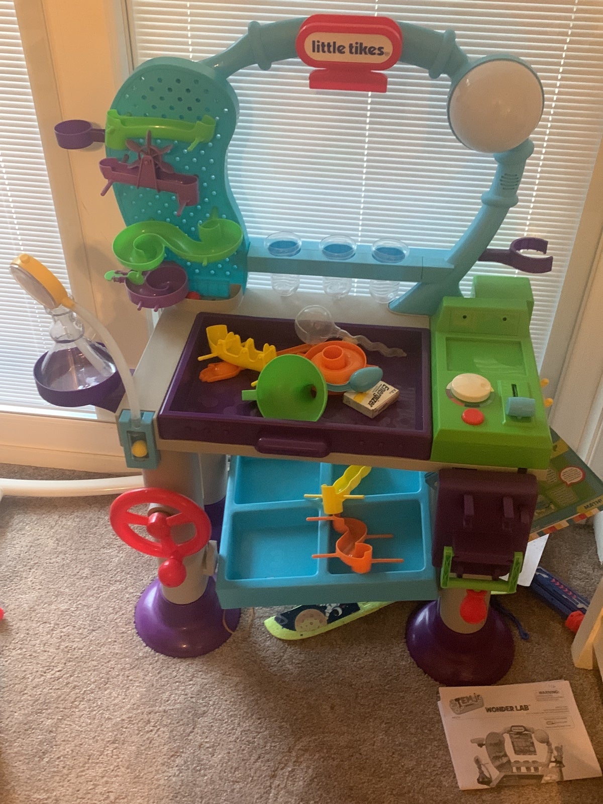 Little Tikes science wonder lab JR