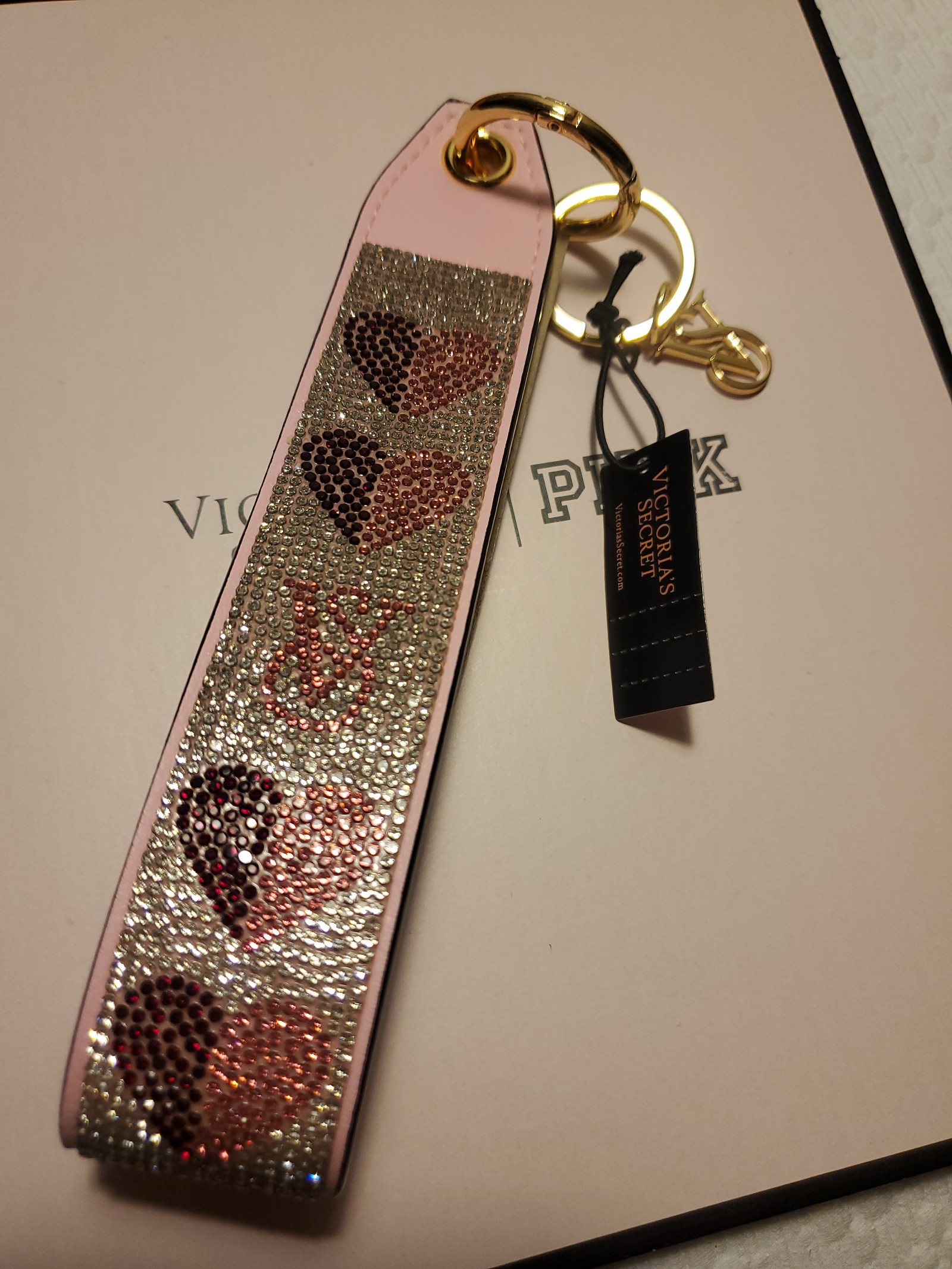 Wristlet strap keychain