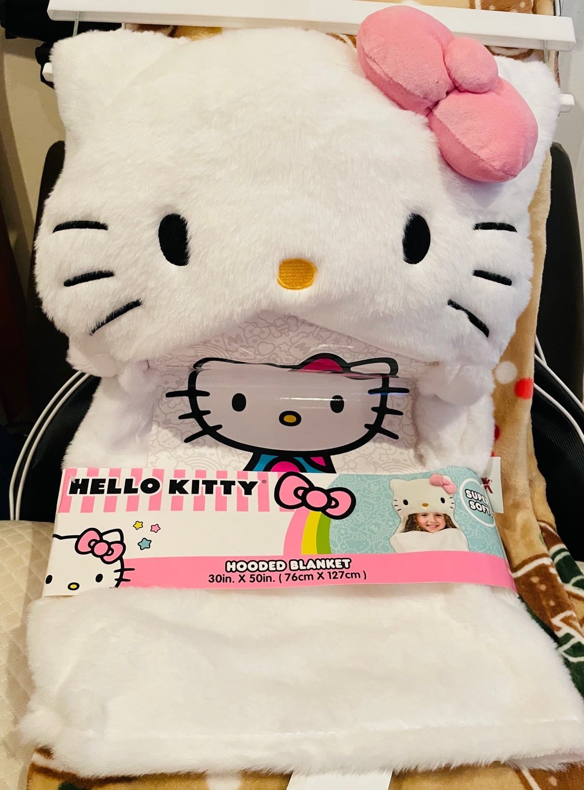 Hello Kitty Hooded Blanket