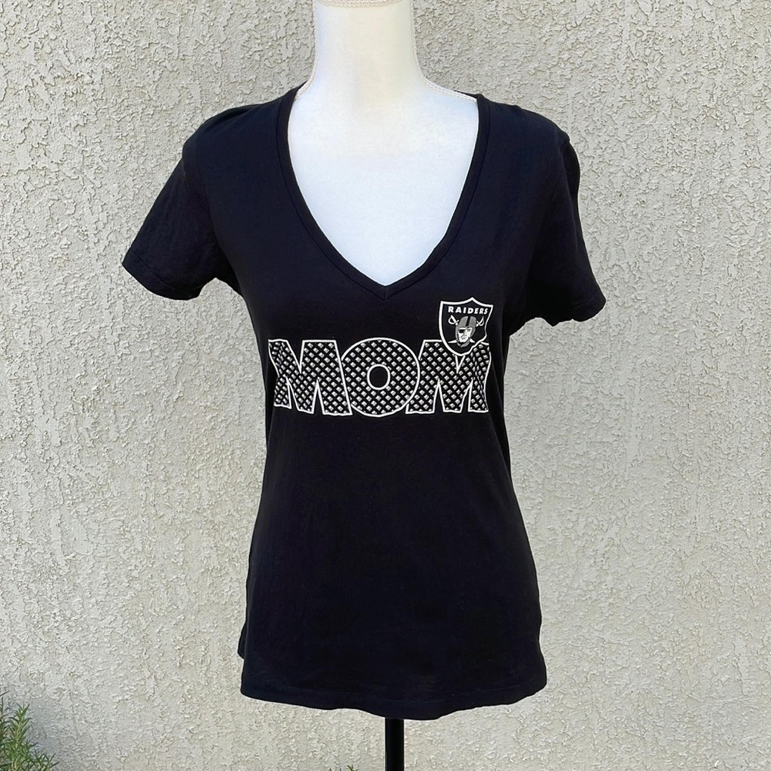Raiders NFL Football Majestic Mom V-neck Shirt Women's size Small