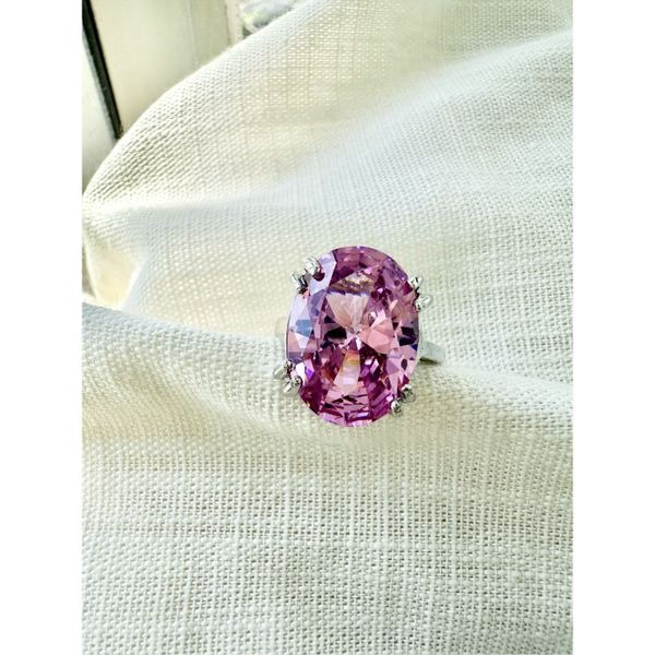 Super sparkly light pink oval cut ring size 8
