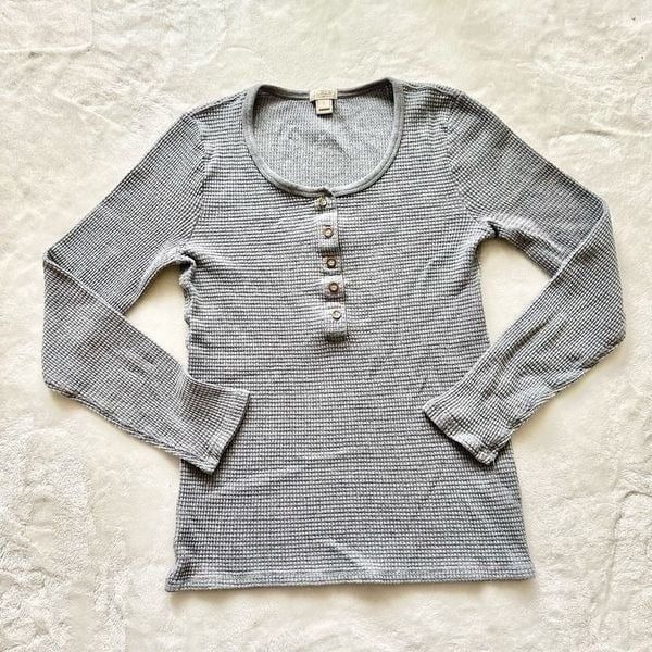 J.Crew women’s Henley waffle knit gray color long sleeve size S