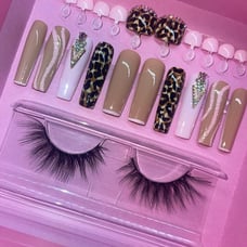Wild thang (press on nails)
