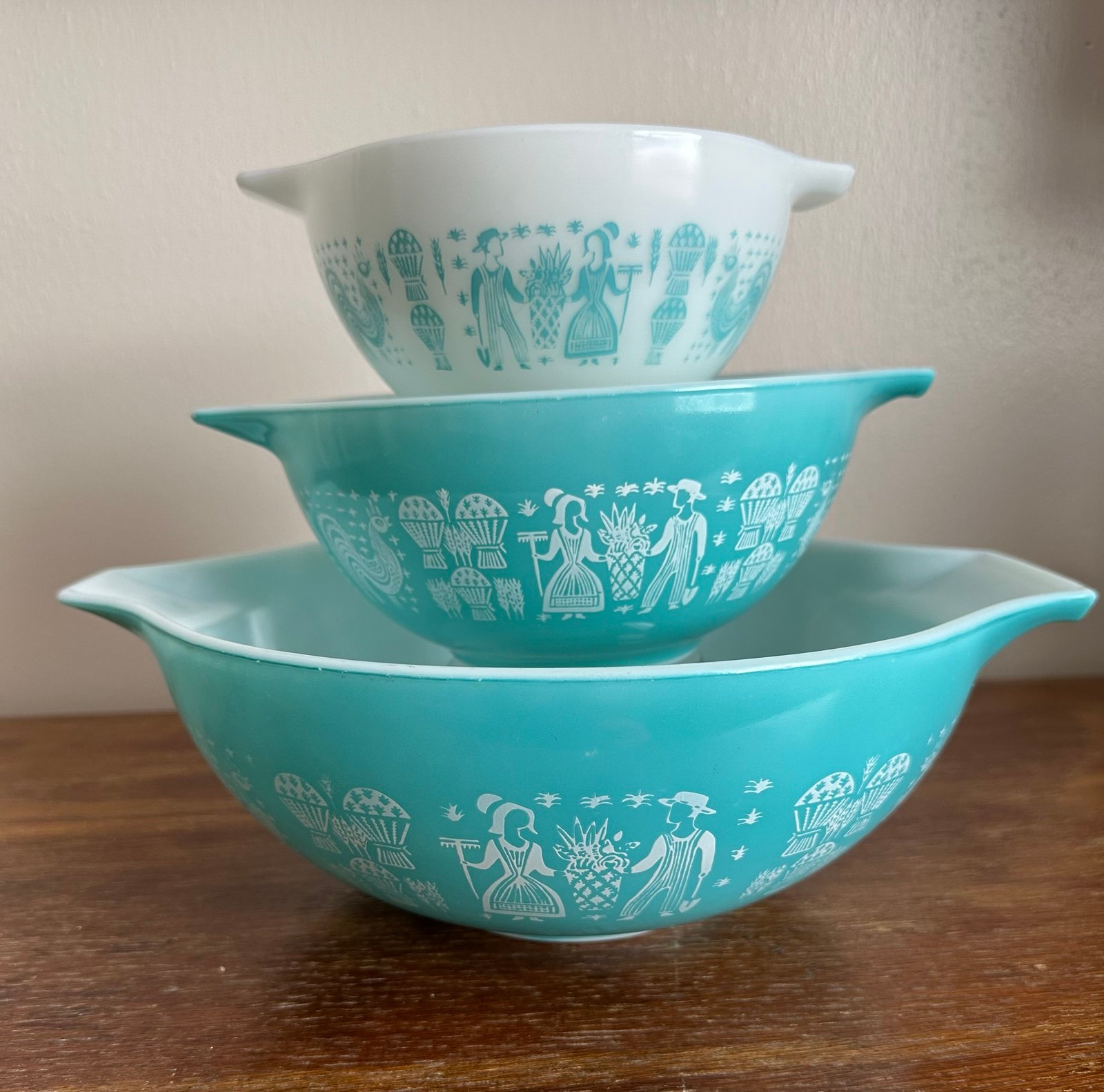Vintage Pyrex Amish Butterprint Cinderella Mixing Bowls
