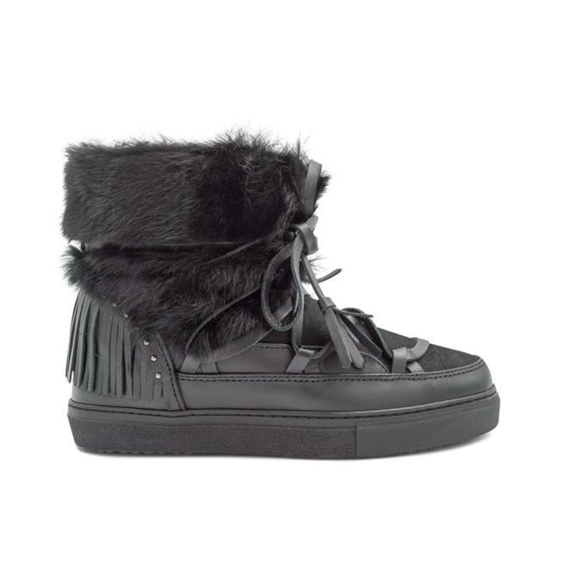 Inuikii rabbit fur fringe snow boots