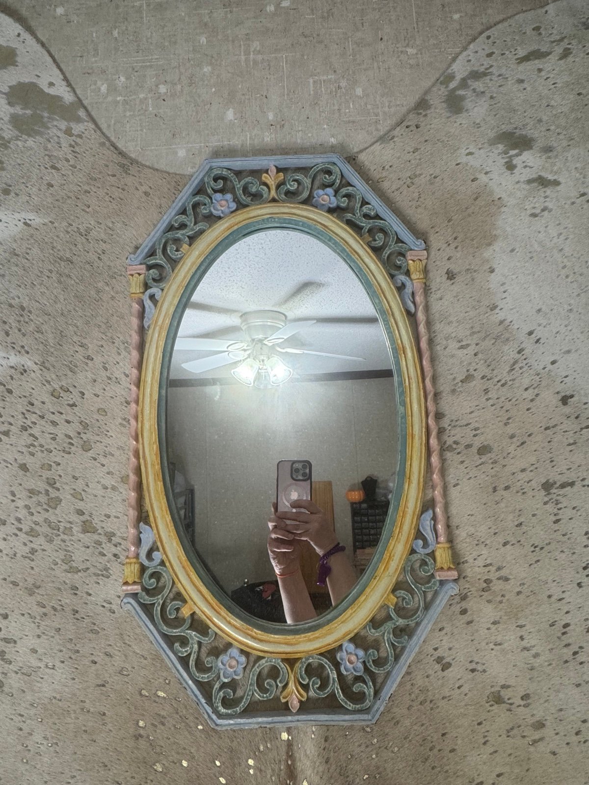 Vintage Syroco USA Ornate Floral Flower Framed Wall Mirror