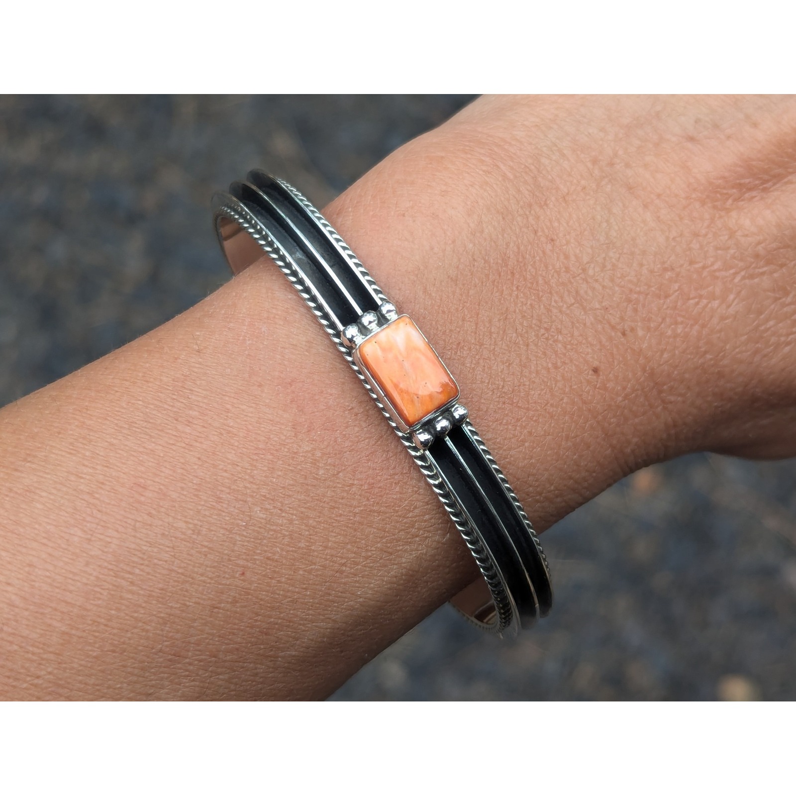 Native American Bracelet Handmade and Signed Navajo Jewelry size 7 ***