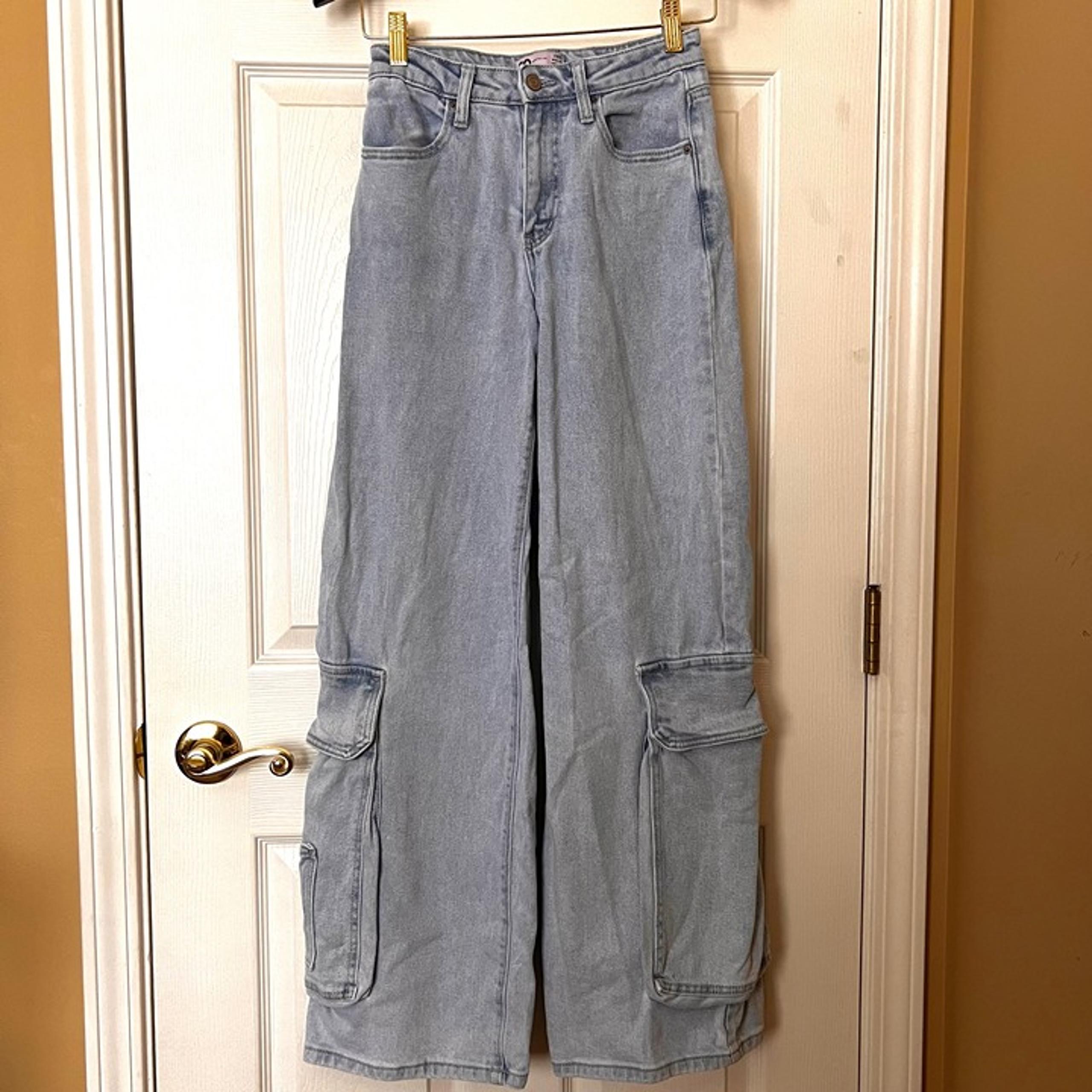 Womens Wide Leg Jeans with Pockets