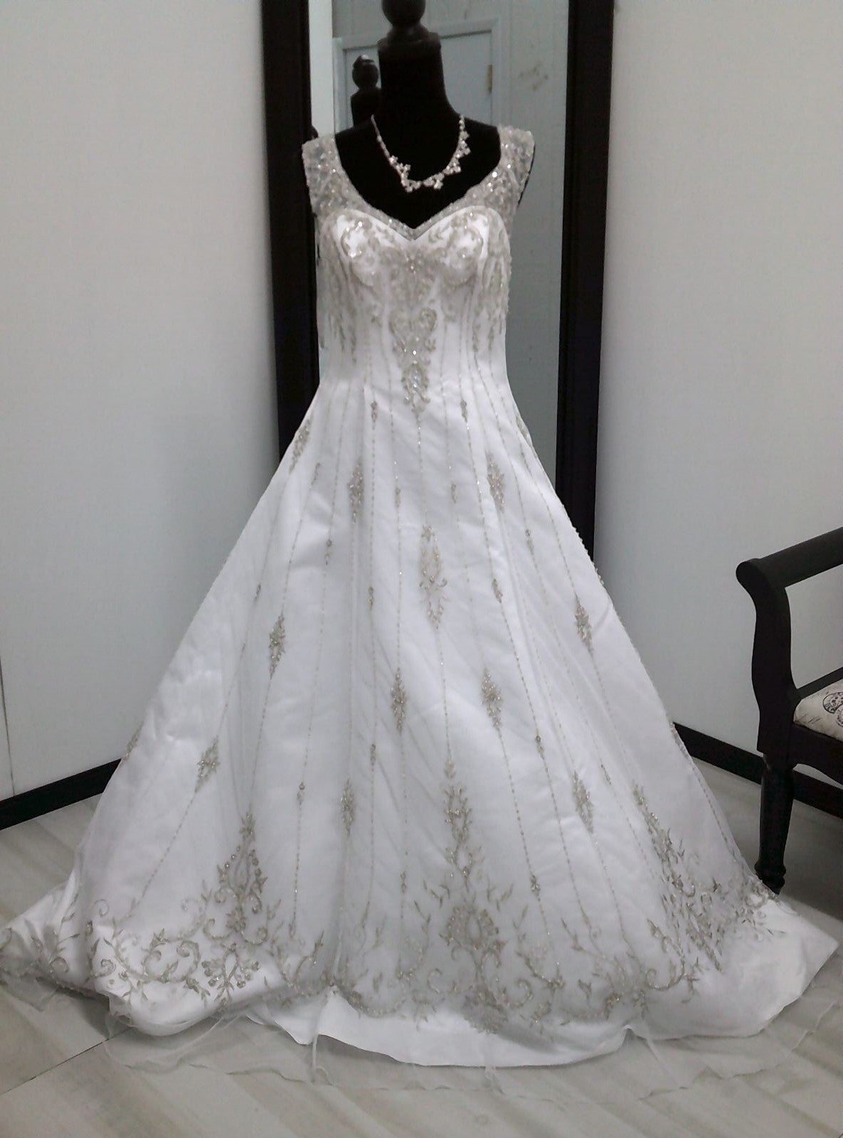 NWOT BRIDAL GOWN
