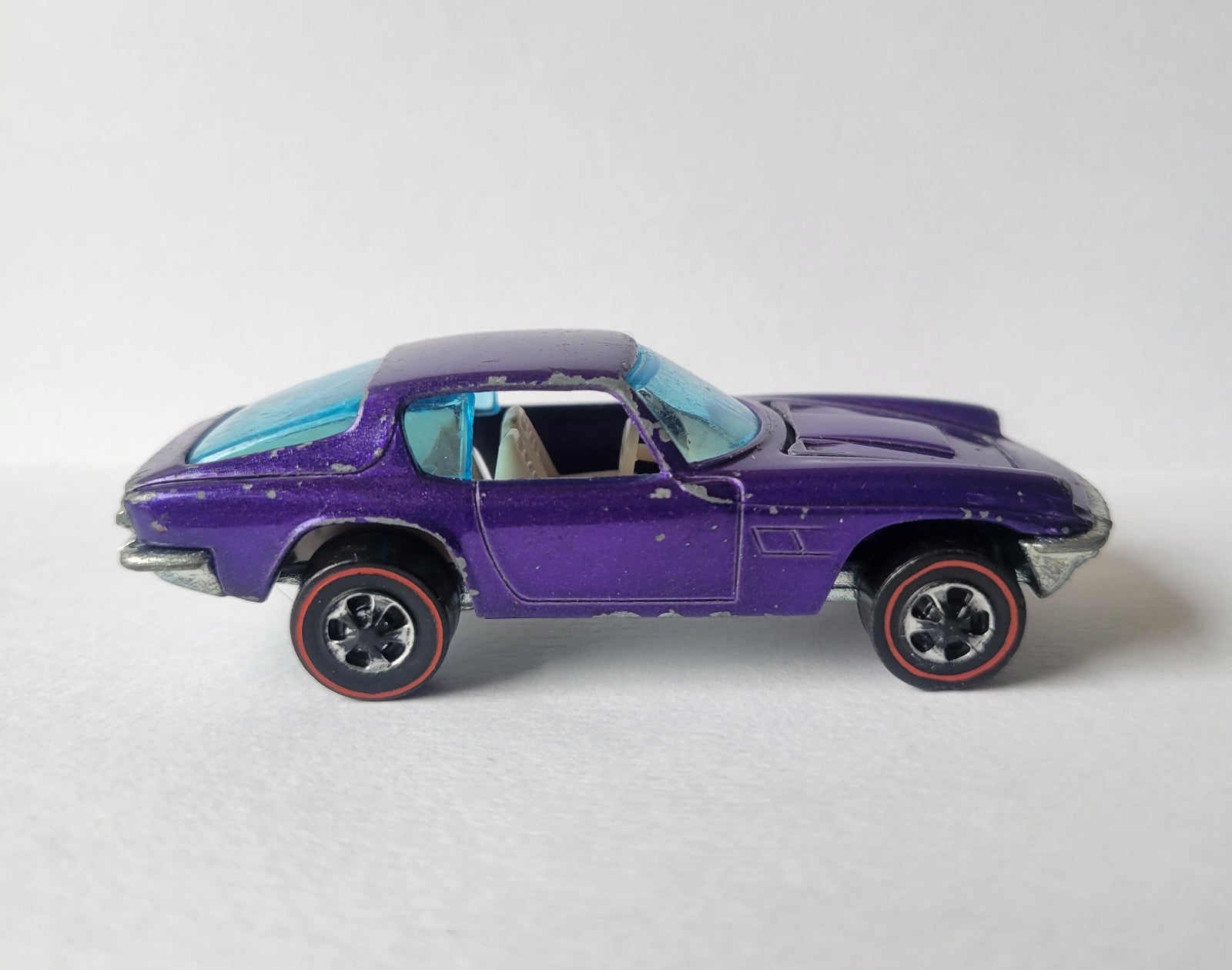 Vintage 1969 Hot Wheels Redline Maserati Mistral Purple EXCELLENT!