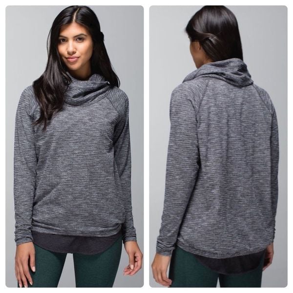 Lululemon Healthy Heart Pullover in Coco Pique Black