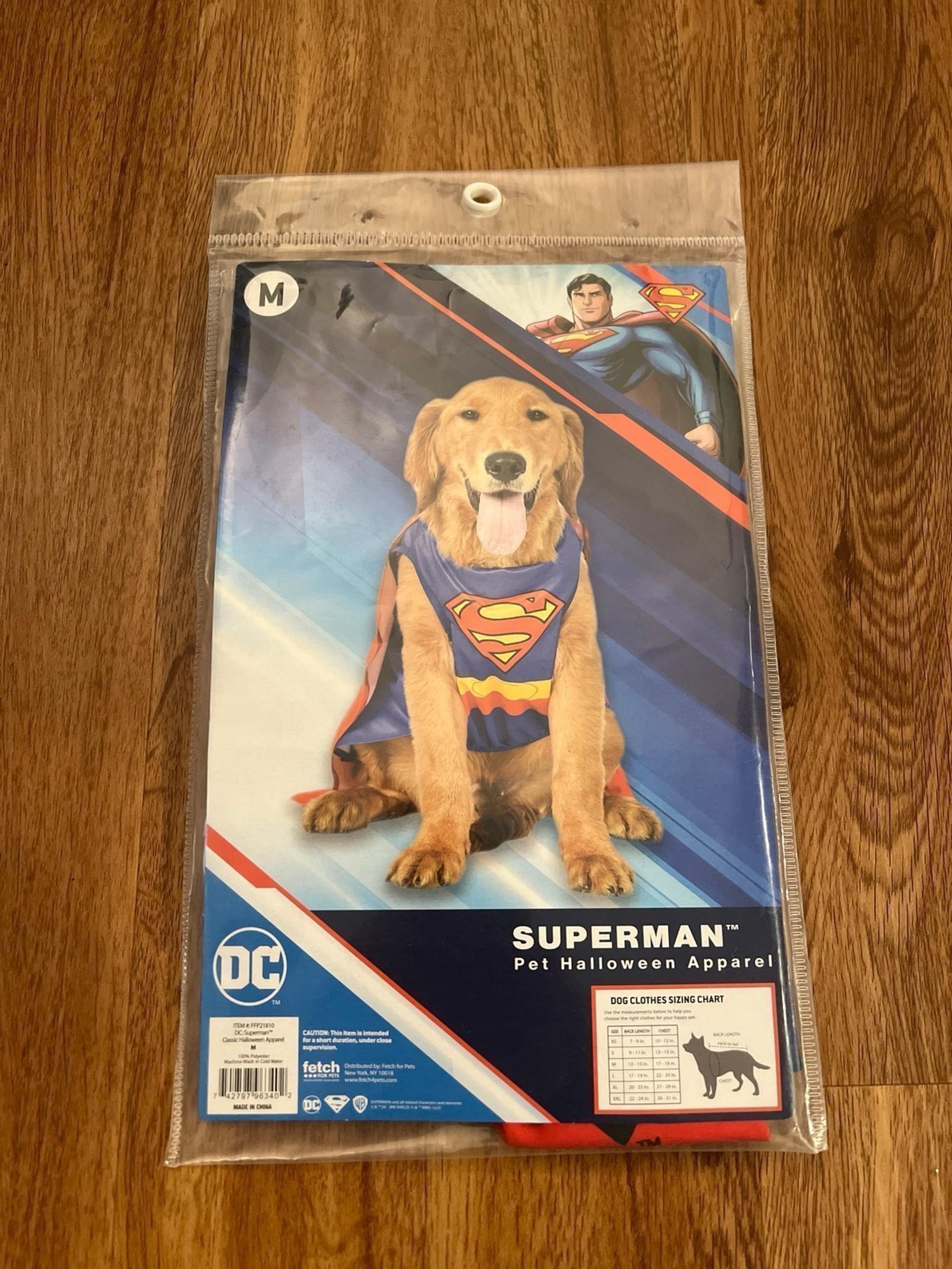 NWT Superman Dog Hallowern Costume Medium