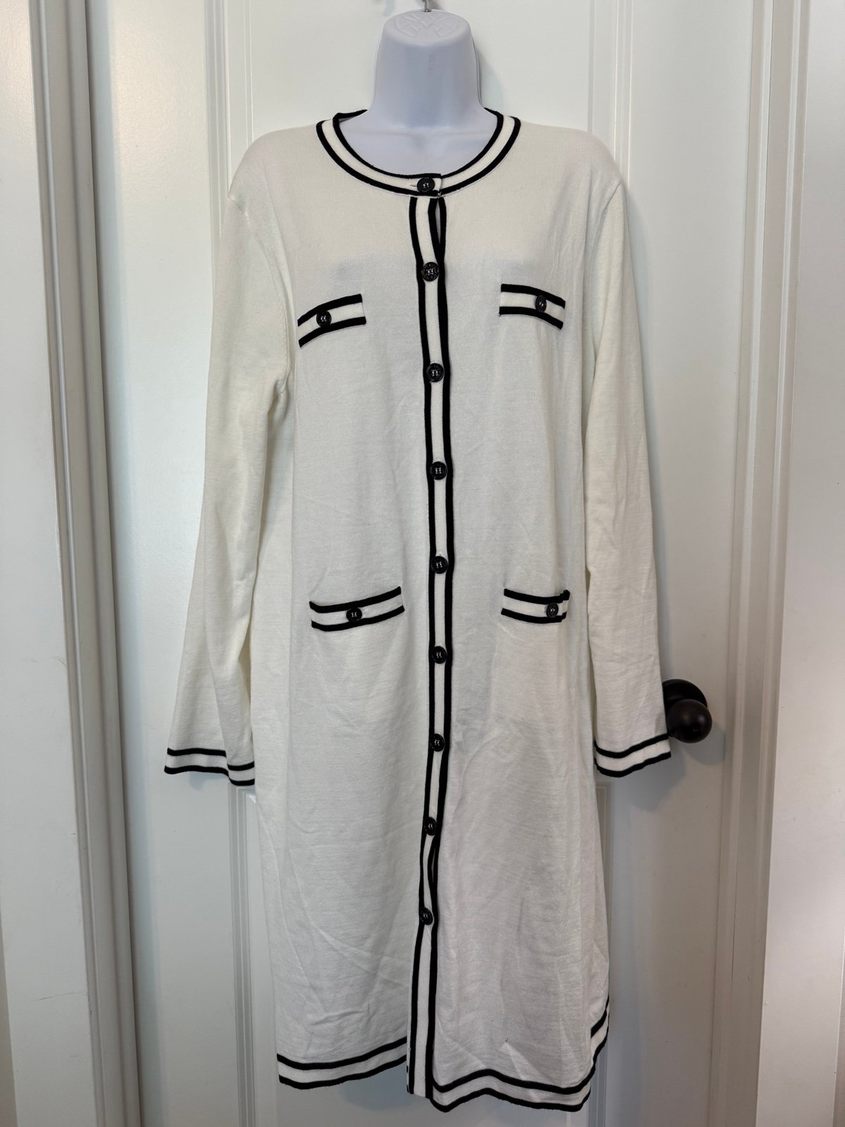 KARL LAGERFELD PARIS WHITE/BLACK LONG KNIT CARDIGAN sz Large