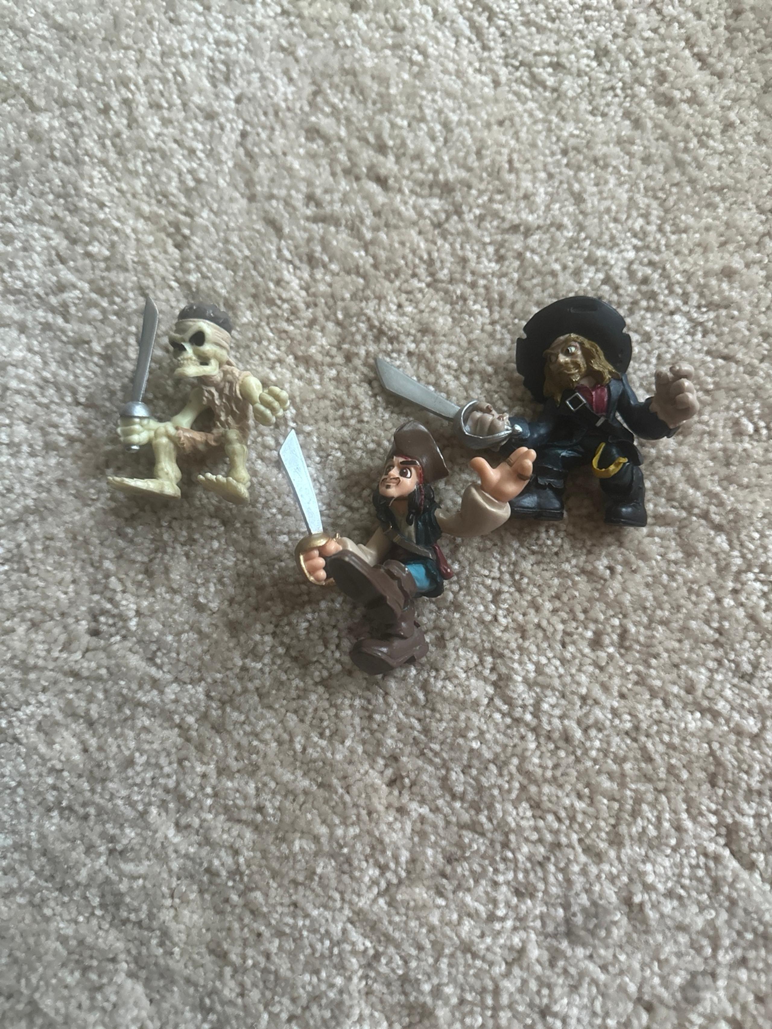 Disney Heroes Pirates of the Caribbean Mini Figure Lot Theme Parks Exclusive
