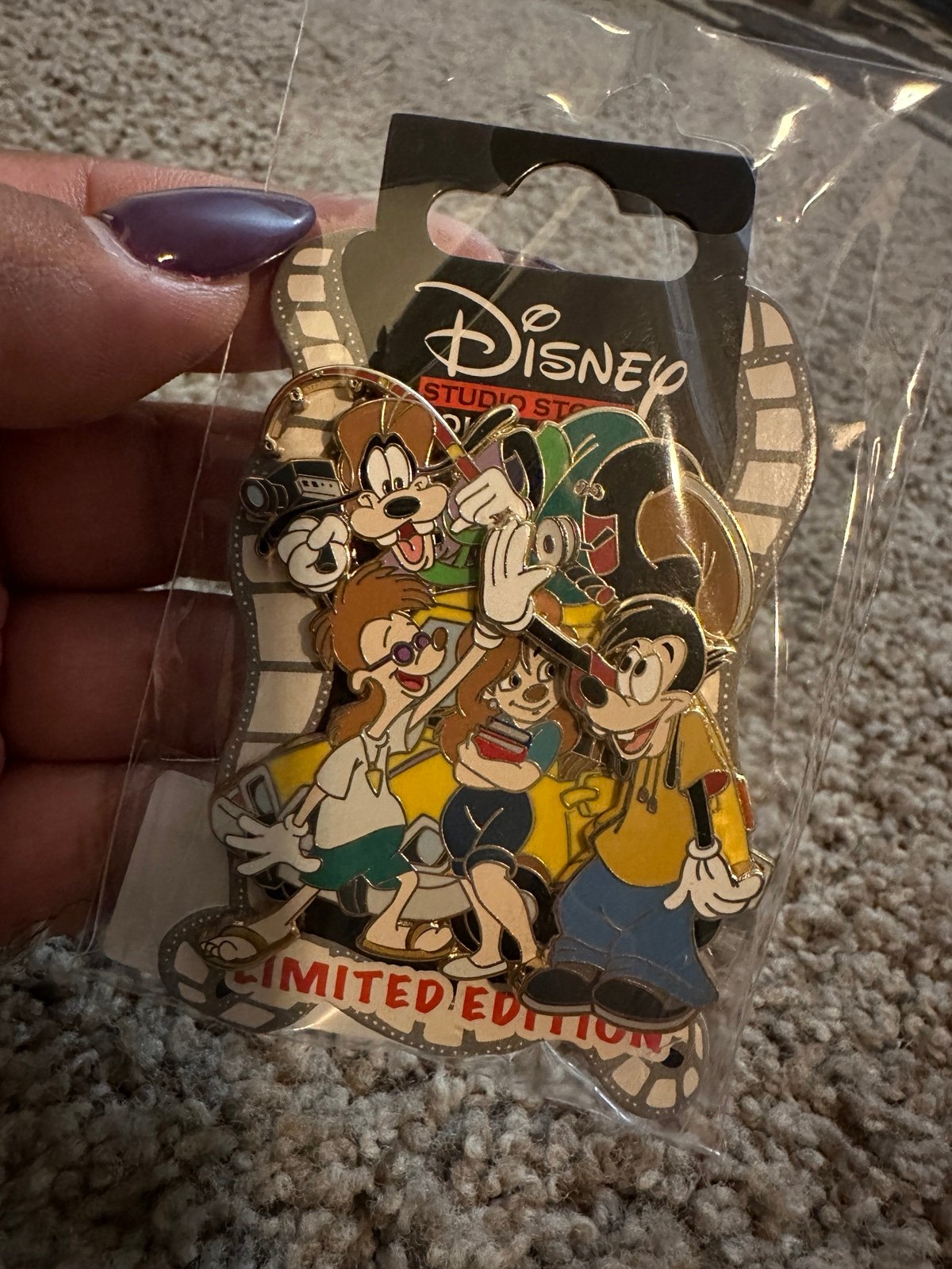 DSSH Goofy Movie Group Pin LE 400 Disney Studio Store Hollywood cluster pin