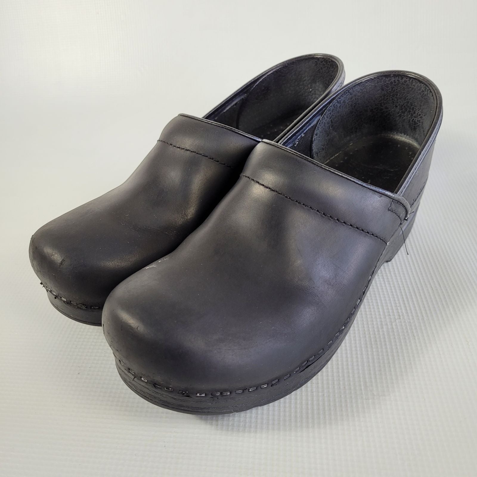Dansko Women's Black Leather Slip On Work Clogs Shoes Size 41 (10.5-11)