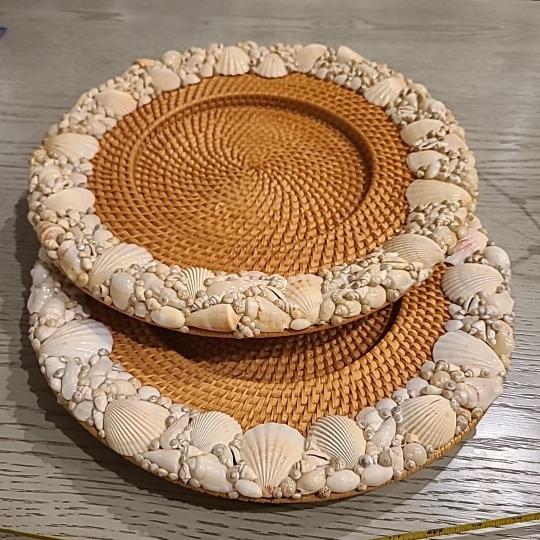 Pottery Barn Set (2) Sea Shell Rimmed 15” Rattan Chargers Beach Hand Woven New