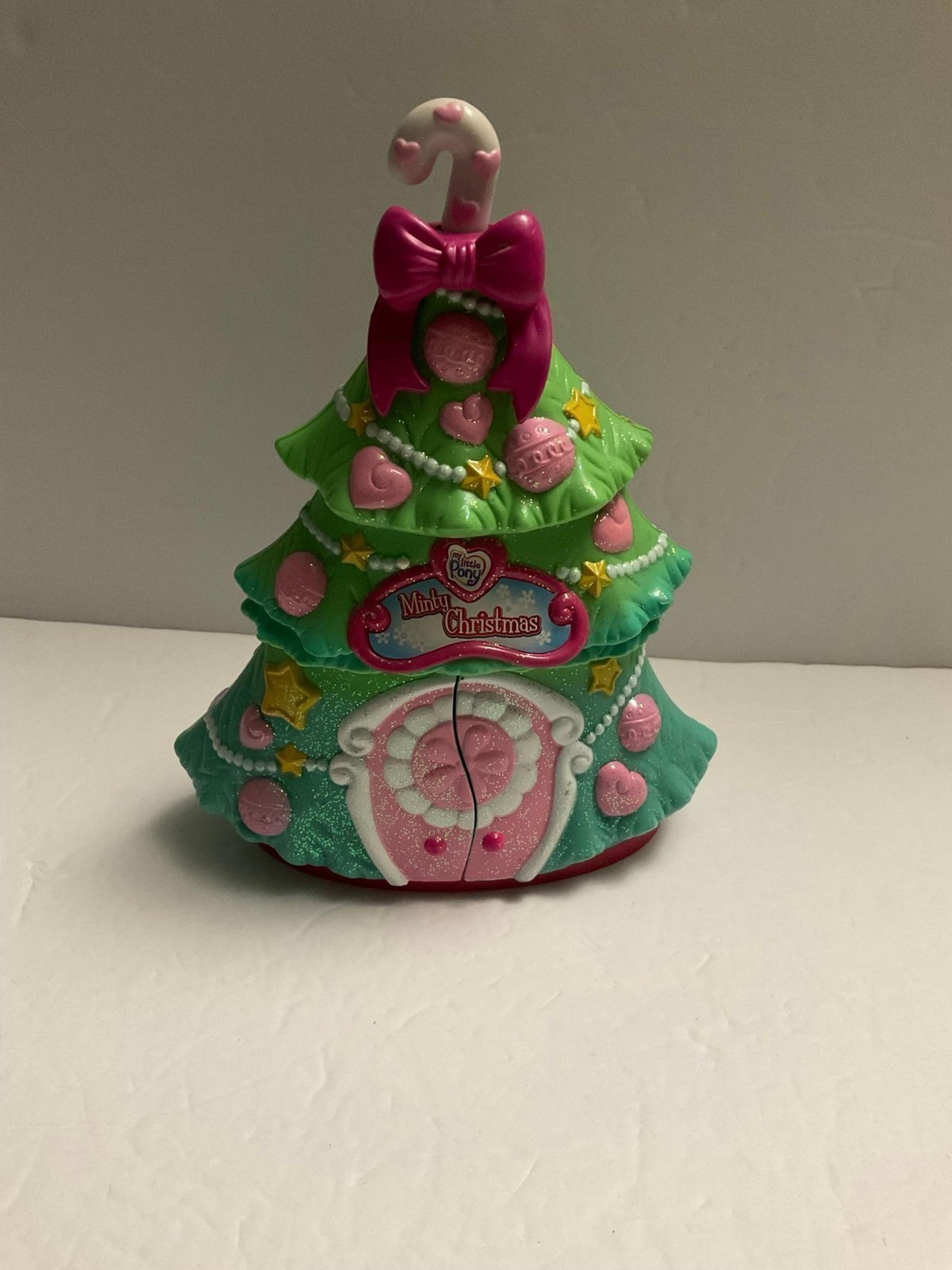 2006 My Little Pony Christmas Tree Pop Up Playset