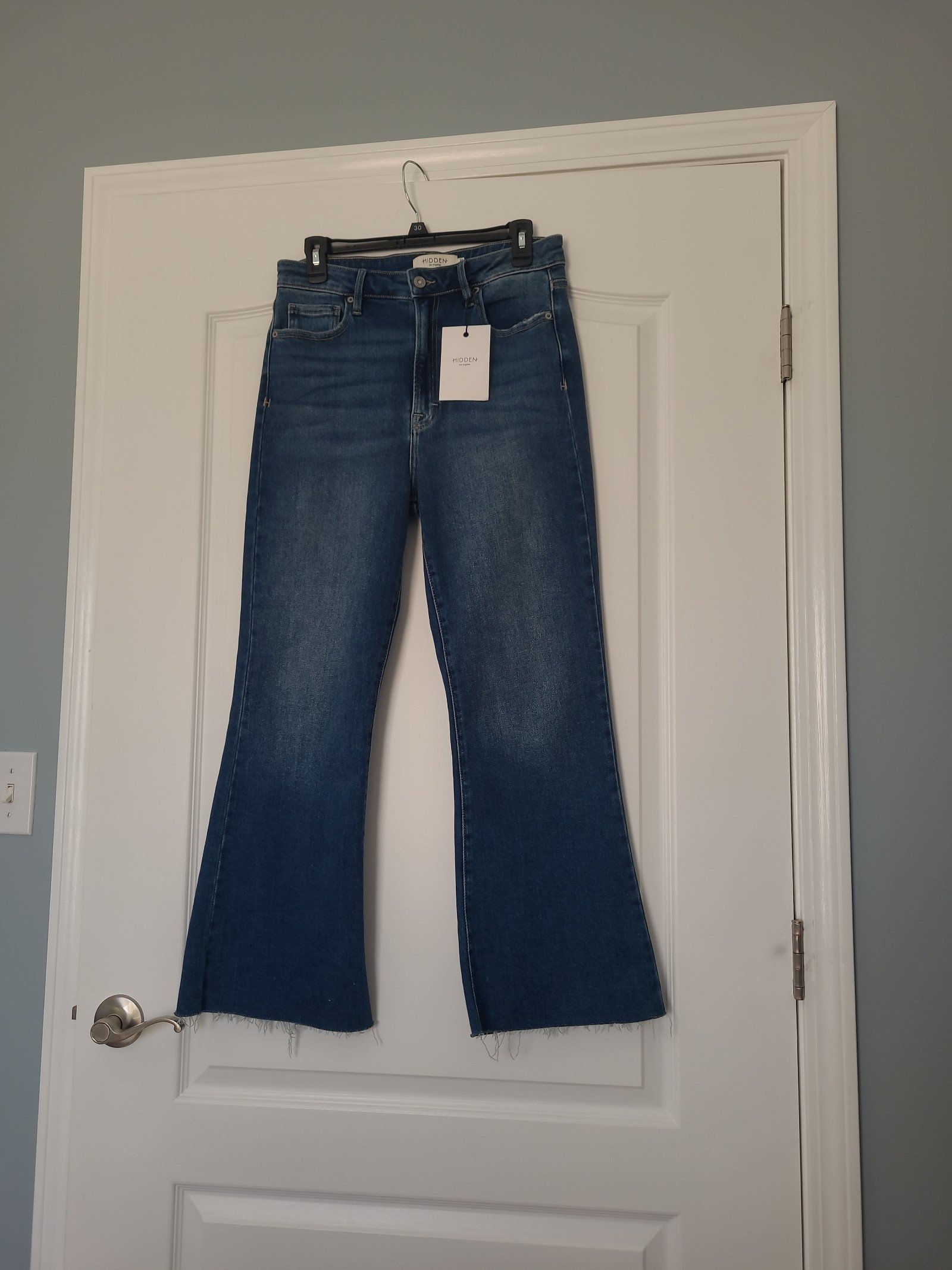 Hidden size 30 flare crop jeans