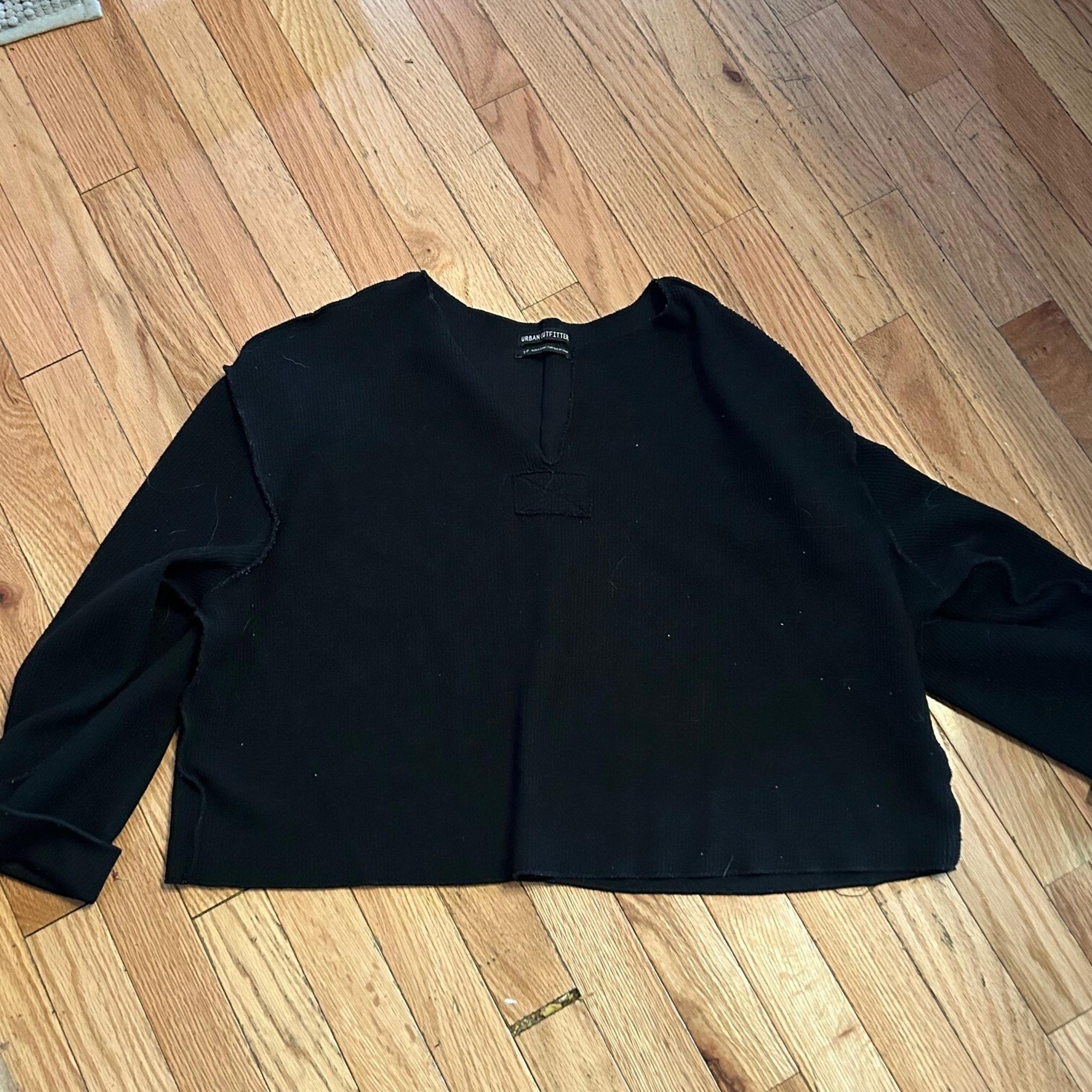 Urban Outfitters Cropped Sweater Ribbed Black Knit V-Neck Grunge Size Small